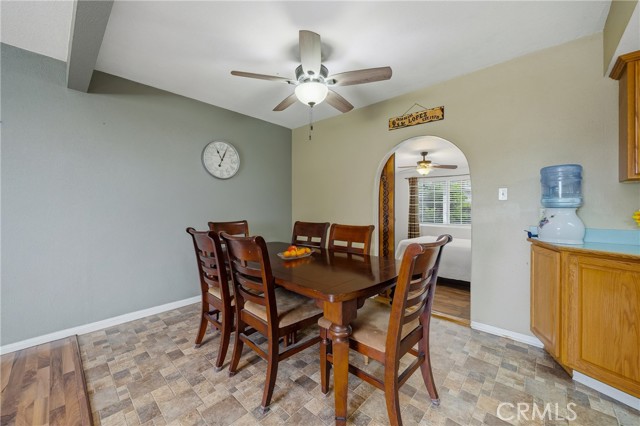 Detail Gallery Image 18 of 46 For 147 Myrtlewood, Calimesa,  CA 92320 - 4 Beds | 2 Baths