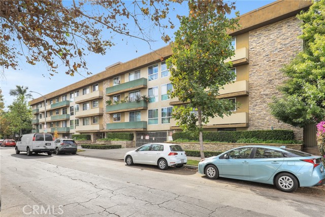 Detail Gallery Image 2 of 22 For 525 N Sycamore Ave #330,  Los Angeles,  CA 90036 - 1 Beds | 1 Baths