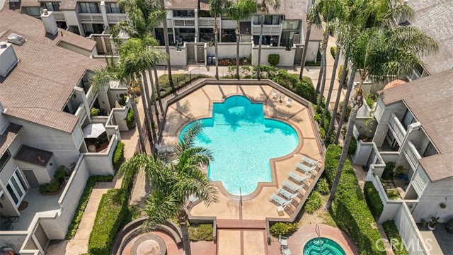 2220 E Chapman Avenue, Fullerton CA: https://media.crmls.org/medias/e94975ac-5030-4fc5-8ed8-0a1f470306de.jpg