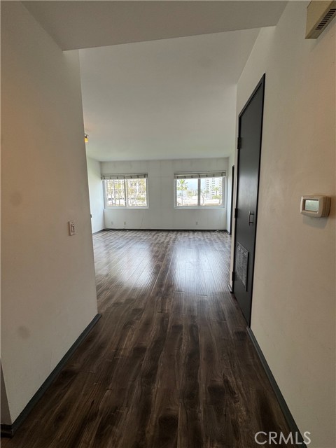 Detail Gallery Image 3 of 34 For 525 E Seaside Way #310,  Long Beach,  CA 90802 - 1 Beds | 1 Baths