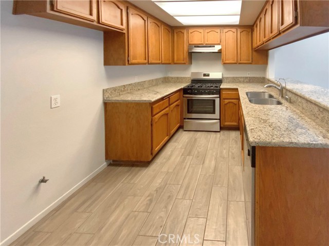 Detail Gallery Image 12 of 28 For 8354 Gabriel Dr #B,  Rancho Cucamonga,  CA 91730 - 2 Beds | 2/1 Baths