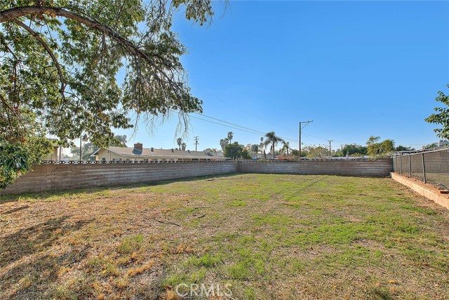 Detail Gallery Image 31 of 36 For 453 E Home St, Rialto,  CA 92376 - 3 Beds | 2 Baths