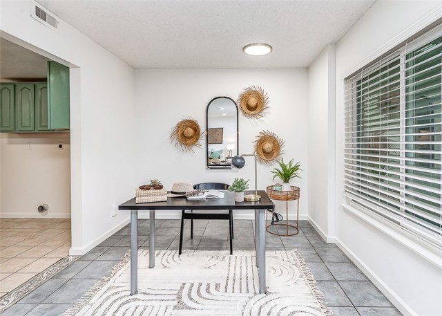 4785 Larwin Avenue, Cypress CA: https://media.crmls.org/medias/e94ca2e8-d378-4e17-82bd-a2f935900685.jpg