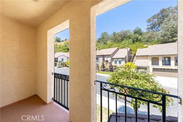 928 Kingsford Street, Monterey Park CA: https://media.crmls.org/medias/e94d02f4-211f-4505-8e46-039337bcf37a.jpg
