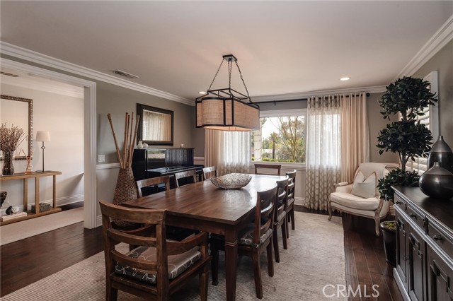 5433 Castle Knoll Road, La Canada Flintridge CA: https://media.crmls.org/medias/e94dc098-b963-418a-9a2d-d38e49f80142.jpg