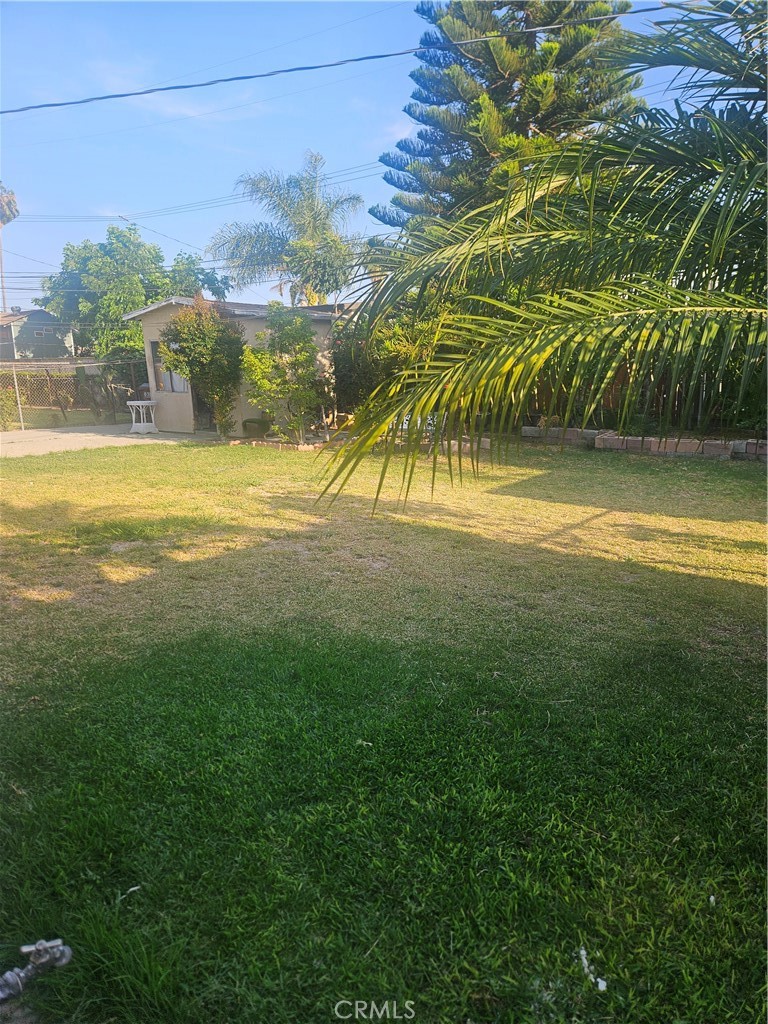 https://media.crmls.org/medias/e94e30c1-49ec-4669-b4b6-cc894c49c12e.jpg?preset=X-Large