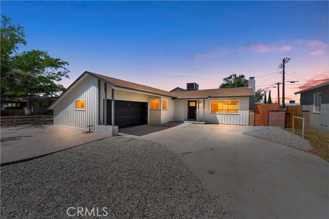 Detail Gallery Image 2 of 55 For 1309 W Ivyton St, Lancaster,  CA 93534 - 3 Beds | 2 Baths