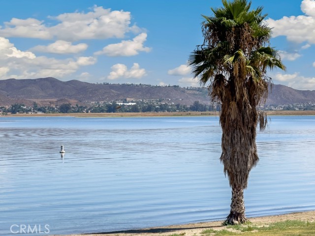 Detail Gallery Image 33 of 34 For 17247 Encina Dr, Lake Elsinore,  CA 92530 - 5 Beds | 2/1 Baths