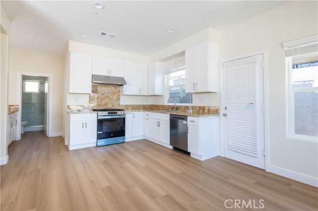 Image 11 of 25 For 1042 San Juan Street