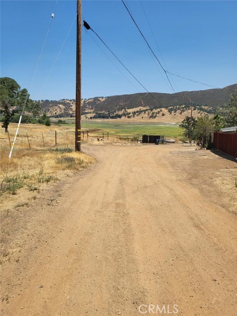 3150 Country Club Drive, Clearlake CA: https://media.crmls.org/medias/e94fa660-9a9c-43b8-ac33-bc6dddde2531.jpg
