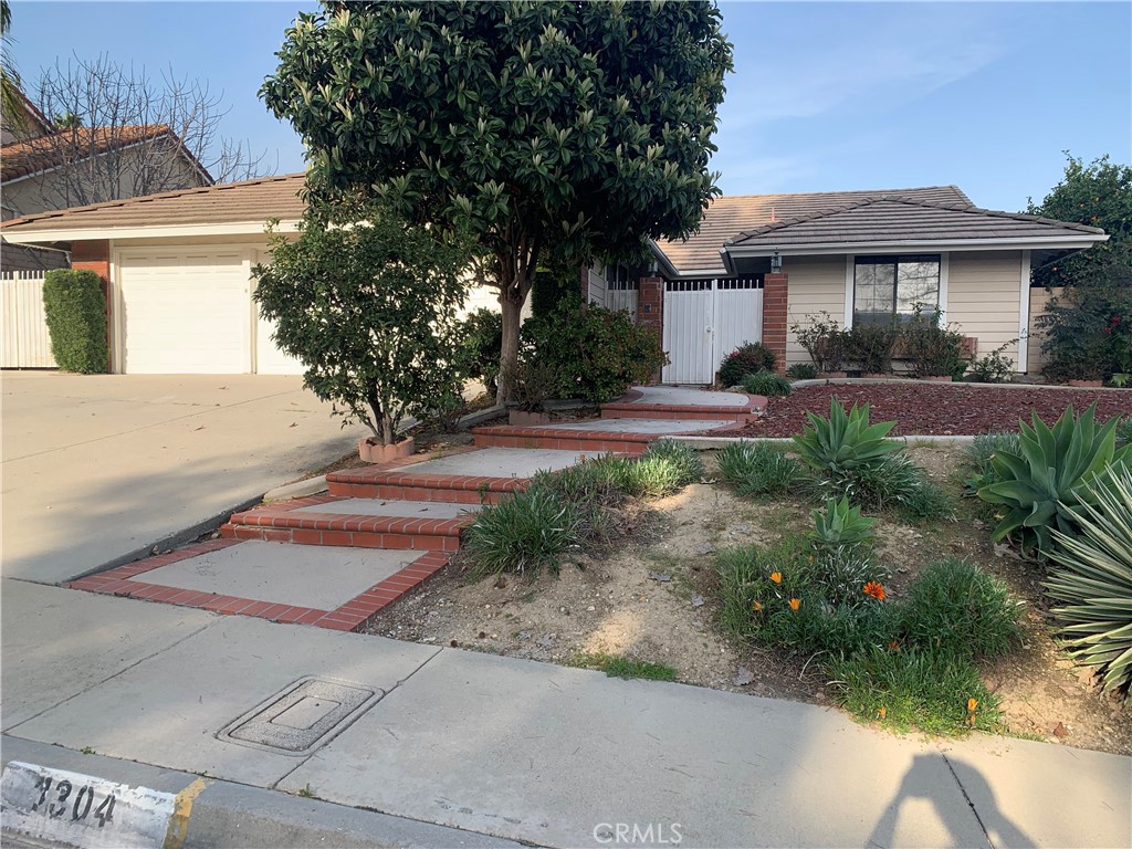 1304 N Country Hollow Drive, Walnut, CA 91789