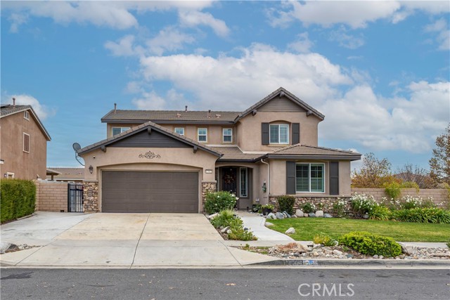 Detail Gallery Image 3 of 68 For 17921 Valerian Way, San Bernardino,  CA 92407 - 4 Beds | 3 Baths