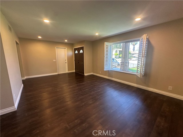 Detail Gallery Image 16 of 24 For 5982 Amberdale Dr, Yorba Linda,  CA 92886 - 3 Beds | 2 Baths