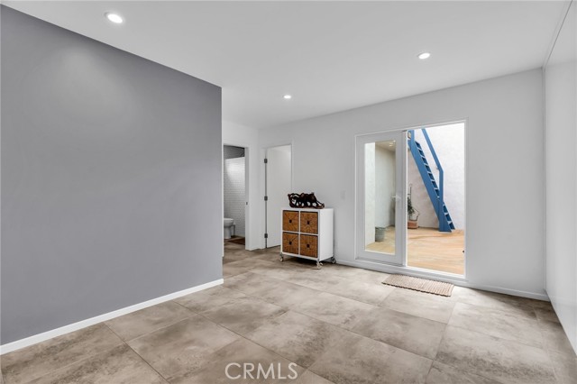 15 69th Place, Long Beach CA: https://media.crmls.org/medias/e9504f6c-96df-44de-bee1-bd71e23efc6f.jpg