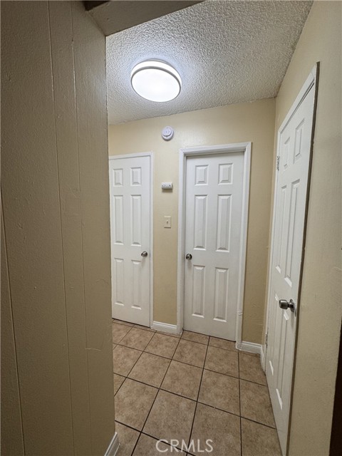 Detail Gallery Image 16 of 16 For 426 E 79th St #1,  –,  CA 90003 - 2 Beds | 1 Baths