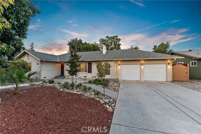 Detail Gallery Image 1 of 26 For 4734 N Harrison Ave, Fresno,  CA 93704 - 3 Beds | 2 Baths