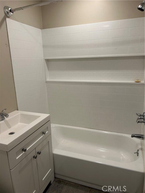 Detail Gallery Image 8 of 14 For 12008 Roscoe Blvd, North Hollywood,  CA 91605 - 0 Beds | 1 Baths