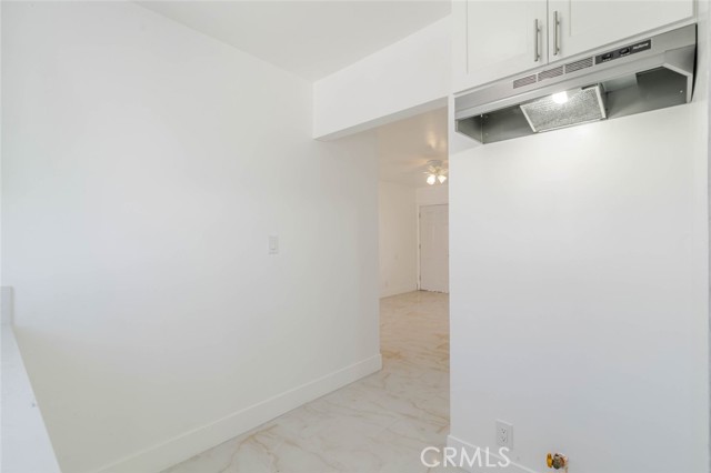 Detail Gallery Image 10 of 20 For 1116 S Berendo St #4,  Los Angeles,  CA 90006 - 2 Beds | 1 Baths