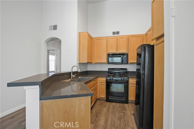 Detail Gallery Image 10 of 19 For 19431 Rue De Valore 5c,  Lake Forest,  CA 92610 - 2 Beds | 2 Baths