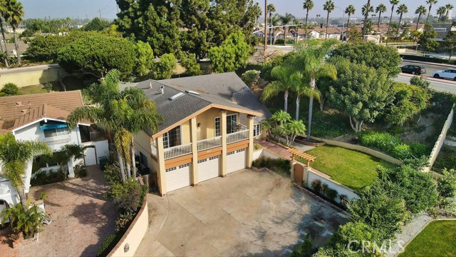 6971 Lawn Haven Dr, Huntington Beach, CA 92648