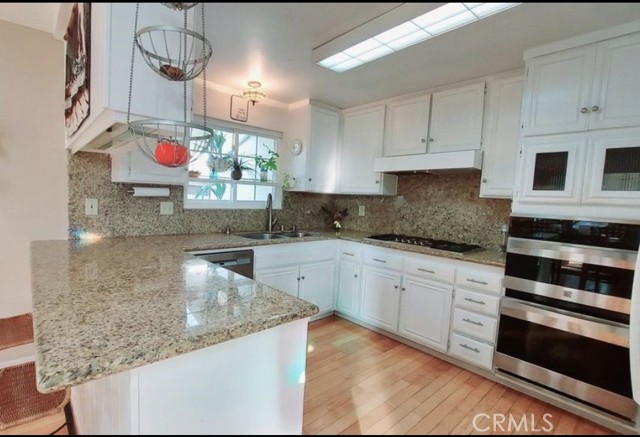 Detail Gallery Image 6 of 15 For 4862 Sevilla Way, Carlsbad,  CA 92008 - 4 Beds | 3 Baths