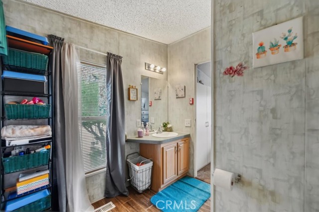 Detail Gallery Image 15 of 47 For 4769 Victor, Phelan,  CA 92371 - 3 Beds | 2 Baths