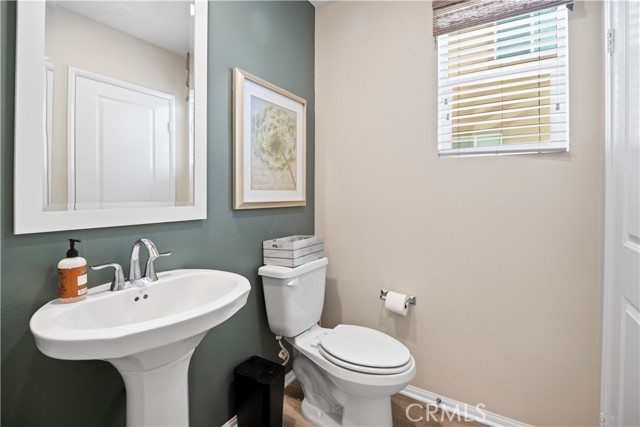 13002 Woodhill st, Victorville CA: https://media.crmls.org/medias/e955bbda-70aa-4dab-a753-3803fe50b1a5.jpg