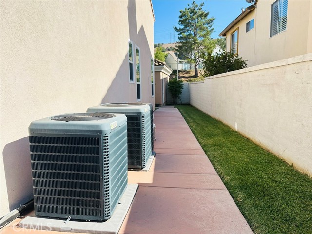 18851 Amberly Place, Rowland Heights CA: https://media.crmls.org/medias/e9568015-bdb2-4e69-9a0c-9eefe716bf32.jpg