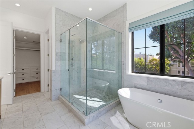Detail Gallery Image 57 of 59 For 1405 Oak Ave, Manhattan Beach,  CA 90266 - 4 Beds | 4/1 Baths