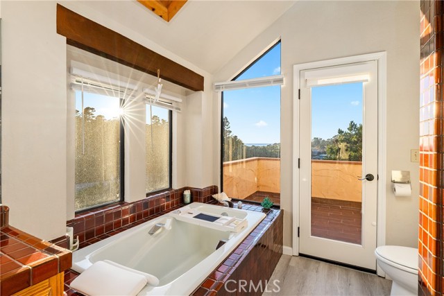 Detail Gallery Image 12 of 51 For 904 Hartford St, Cambria,  CA 93428 - 3 Beds | 3 Baths