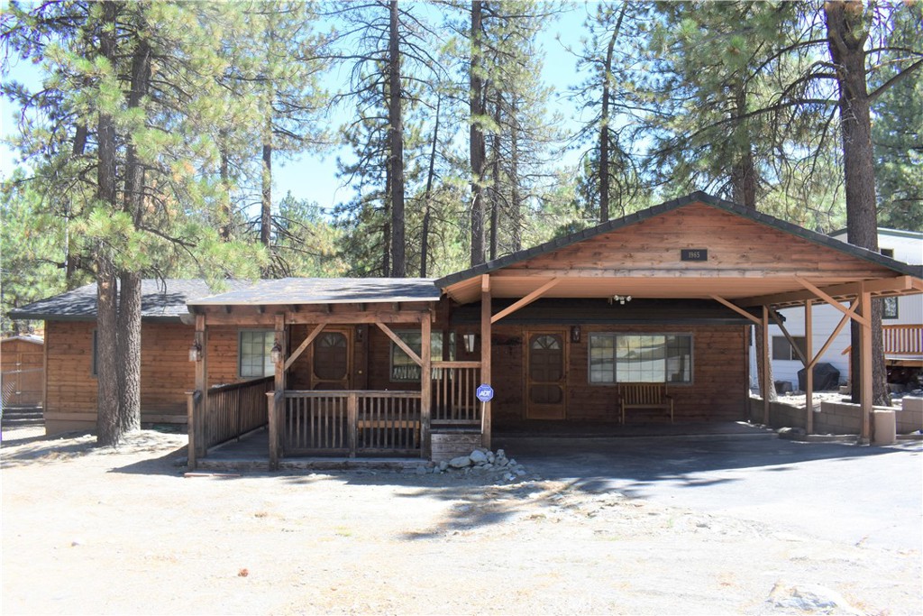 1965 Twin Lakes Road, Wrightwood, CA 92397