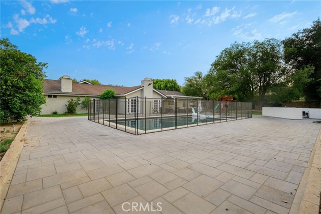Detail Gallery Image 12 of 53 For 22455 Needles St, Chatsworth,  CA 91311 - 4 Beds | 3 Baths