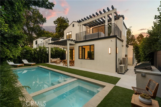 4205 Agnes Avenue, Studio City CA: https://media.crmls.org/medias/e9585eaf-7215-4bfa-8698-8536b0b7bd4e.jpg