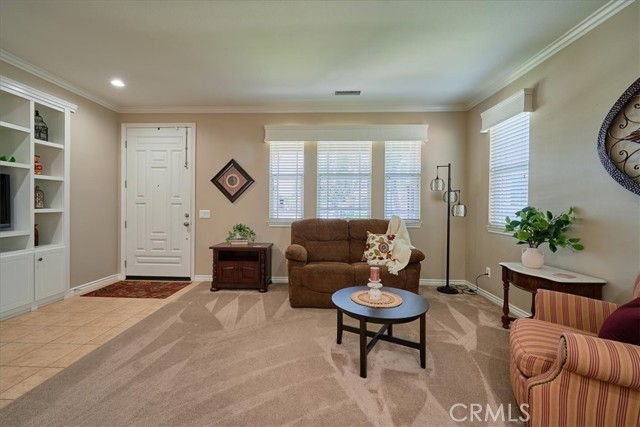 Detail Gallery Image 11 of 54 For 14508 Meadowbrook Ln, Corona,  CA 92880 - 4 Beds | 2/1 Baths