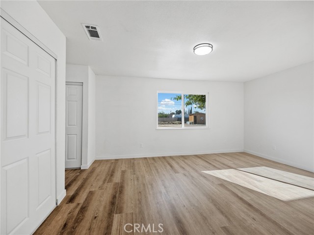 Detail Gallery Image 31 of 34 For 21225 Lone Eagle, Apple Valley,  CA 92308 - 6 Beds | 2 Baths