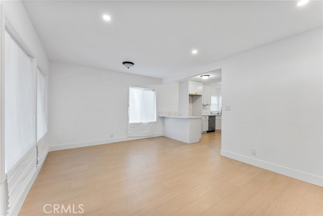 Detail Gallery Image 6 of 22 For 4909 Fidler, Lakewood,  CA 90712 - 3 Beds | 2 Baths