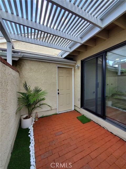 Detail Gallery Image 24 of 40 For 2008 E Yale St a,  Ontario,  CA 91764 - 2 Beds | 1/1 Baths