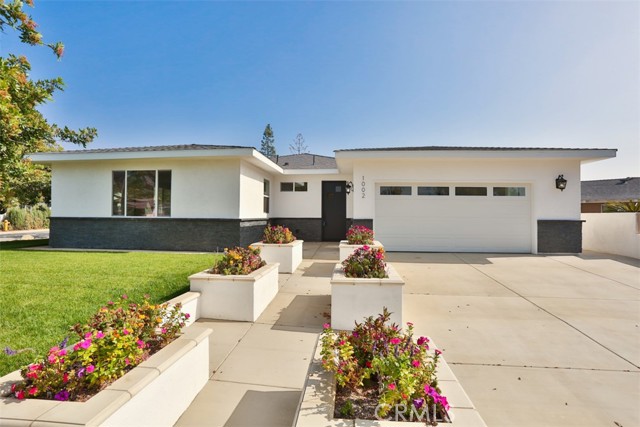 Detail Gallery Image 1 of 25 For 1002 Livermont Lane, Duarte,  CA 91010 - 3 Beds | 1/1 Baths