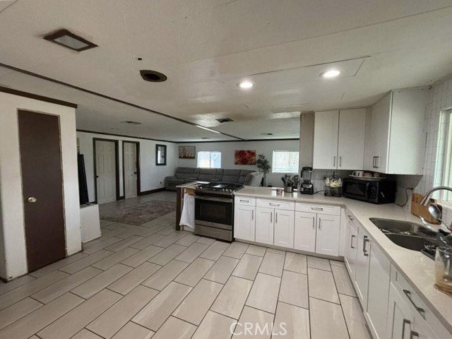 Detail Gallery Image 8 of 37 For 31721 Meadow Blossom, Nuevo,  CA 92567 - 4 Beds | 2 Baths