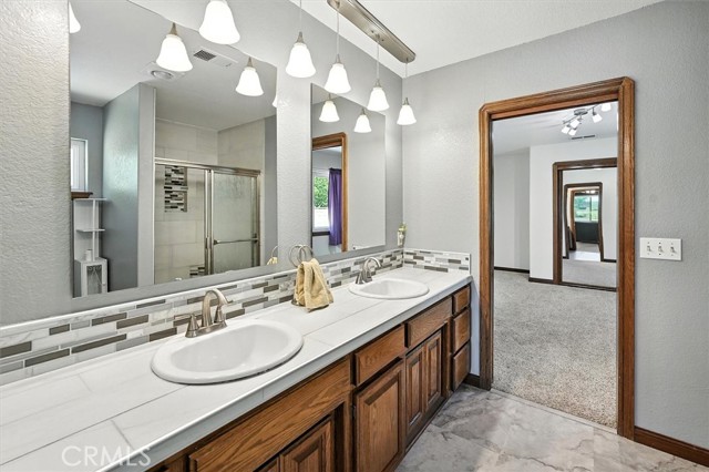 2056 W Avenue O, Palmdale CA: https://media.crmls.org/medias/e95fde25-3e50-4d3a-a9d3-86d5804bd541.jpg