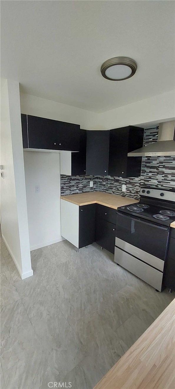 Detail Gallery Image 1 of 10 For 3313 E Fairmont Ave #C,  Fresno,  CA 93726 - 12 Beds | 12 Baths