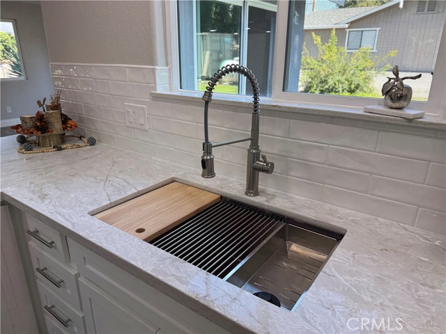 Detail Gallery Image 15 of 54 For 24323 Avenue 324, –,  CA 93286 - 3 Beds | 2 Baths