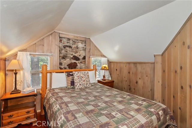 Detail Gallery Image 32 of 42 For 435 Arroyo, Big Bear Lake,  CA 92315 - 3 Beds | 1 Baths