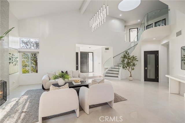 Image 4 of 47 For 4802 Corsica Drive