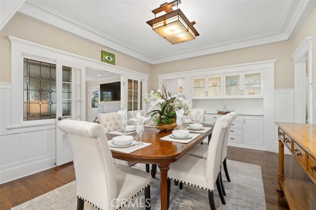 357 N Mayflower Avenue, Monrovia CA: https://media.crmls.org/medias/e962b294-9677-483e-9abf-0f9abfc714b8.jpg