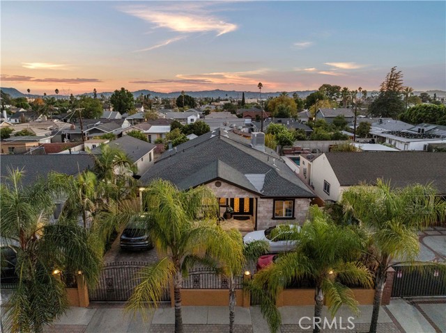 Detail Gallery Image 4 of 70 For 11942 Arminta Street, North Hollywood,  CA 91605 - 3 Beds | 2/1 Baths