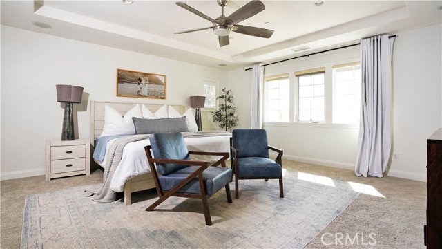 19 Basilica Place, Ladera Ranch CA: https://media.crmls.org/medias/e9633428-a78d-4904-a702-6c5e816318a9.jpg