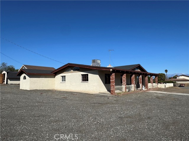 Detail Gallery Image 2 of 23 For 7052 Starne Rd, Corona,  CA 92881 - 3 Beds | 2 Baths