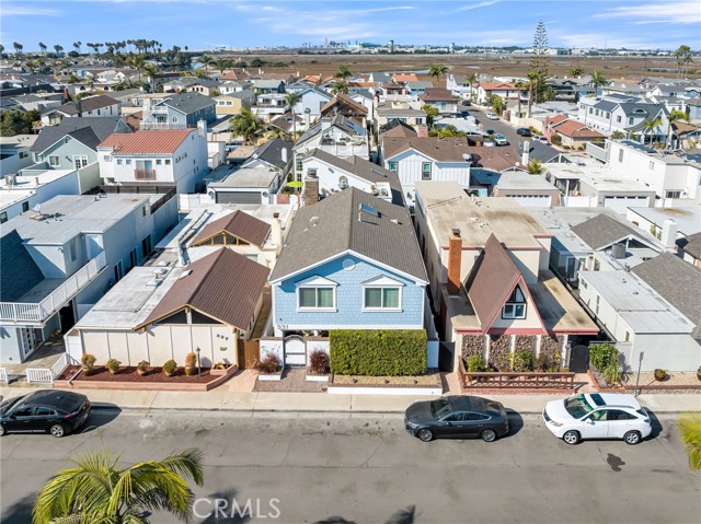 Detail Gallery Image 43 of 54 For 331 Walnut St, Newport Beach,  CA 92663 - 5 Beds | 5/1 Baths