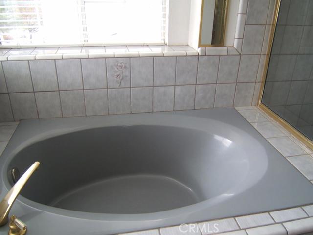 Detail Gallery Image 19 of 31 For 16342 Ridge View Dr, Apple Valley,  CA 92307 - 4 Beds | 2/1 Baths